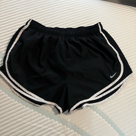 Nike Dri-fit Tempo shorts with liner. XL. Worn maybe 2-3 times - Picture 1 of 1